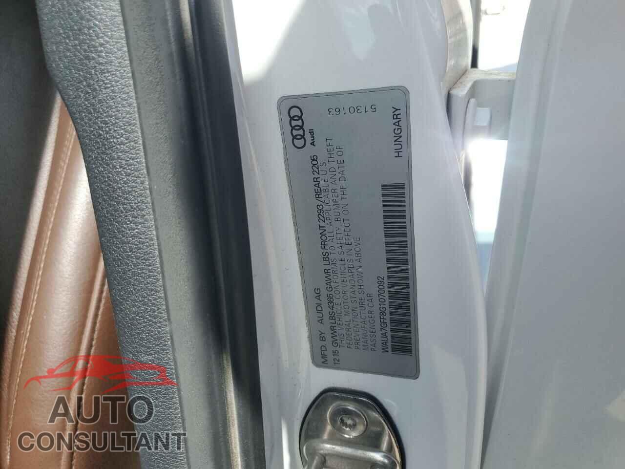 AUDI A3 2016 - WAUA7GFF8G1070092