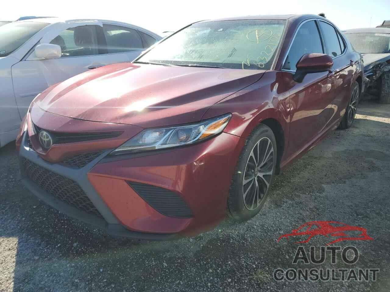TOYOTA CAMRY 2018 - 4T1B11HK1JU520540