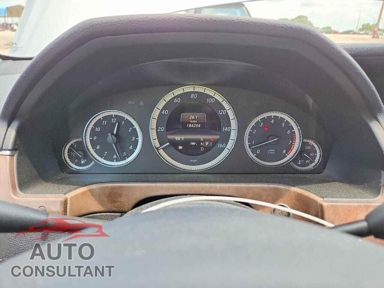 MERCEDES-BENZ E-CLASS 2013 - WDDHF8JB8DA701312