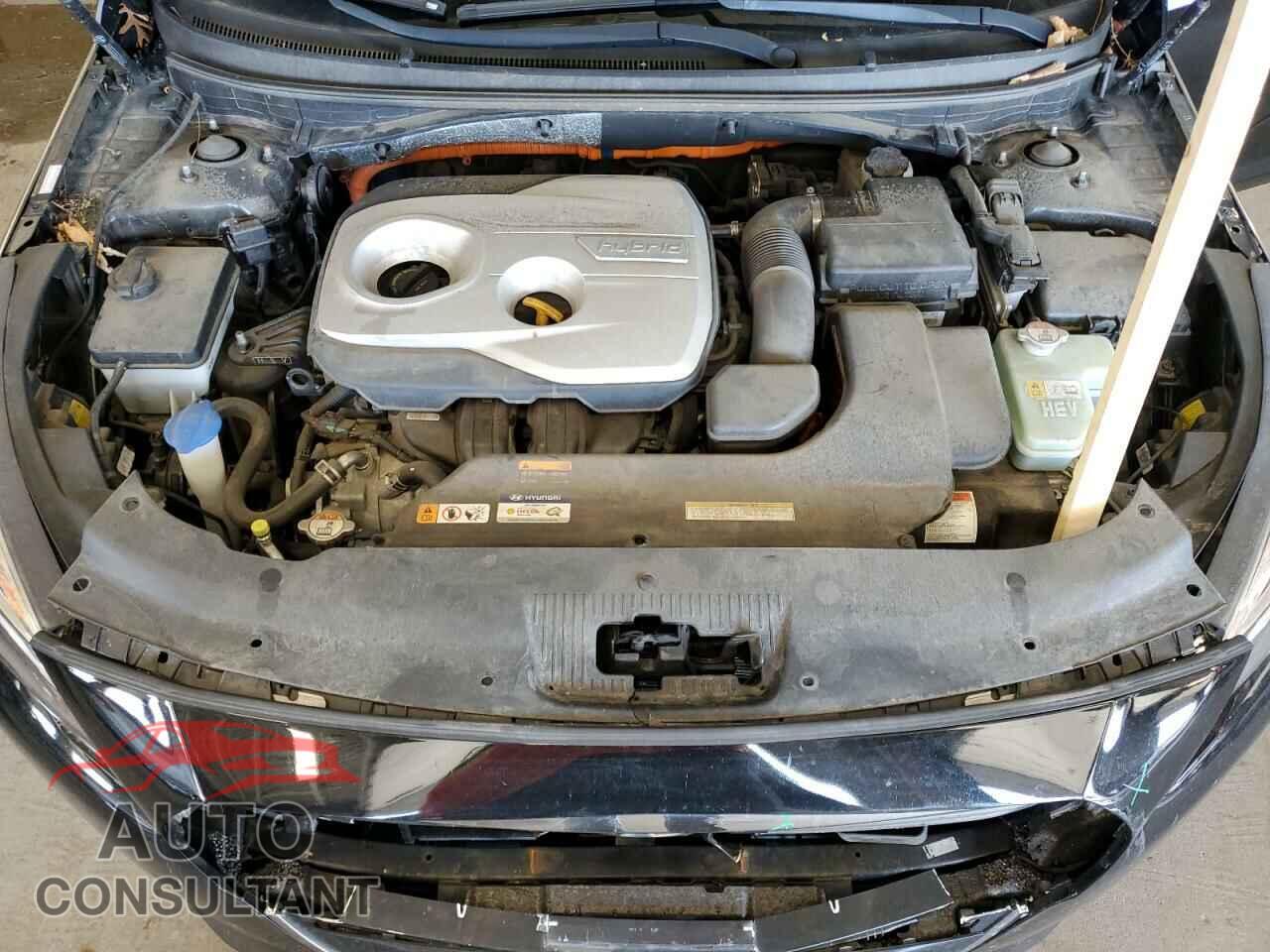 HYUNDAI SONATA 2017 - KMHE34L14HA046022