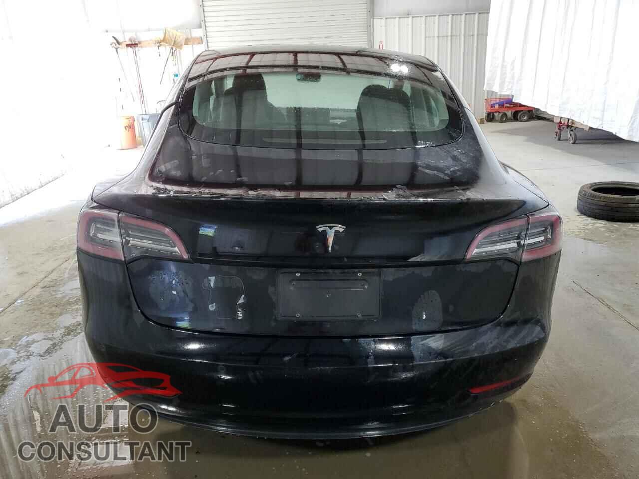 TESLA MODEL 3 2021 - 5YJ3E1EA1MF061340