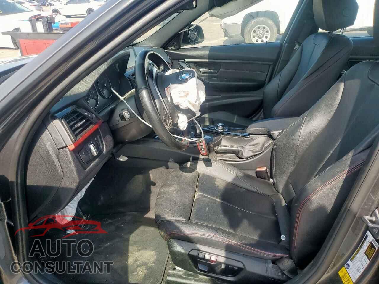 BMW 3 SERIES 2013 - WBA3C1C58DF443918