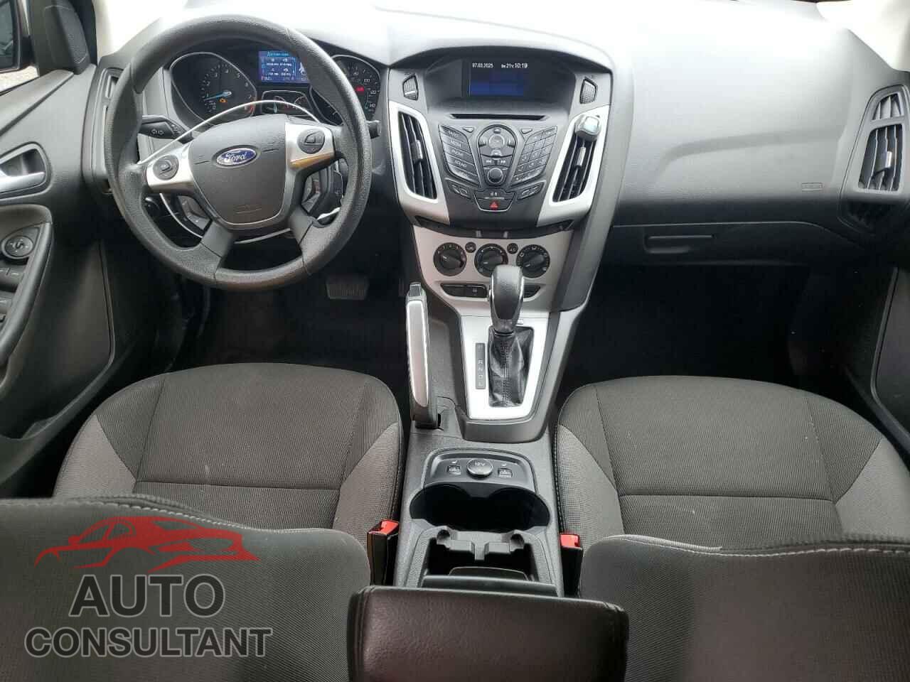 FORD FOCUS 2013 - 1FADP3F28DL296113