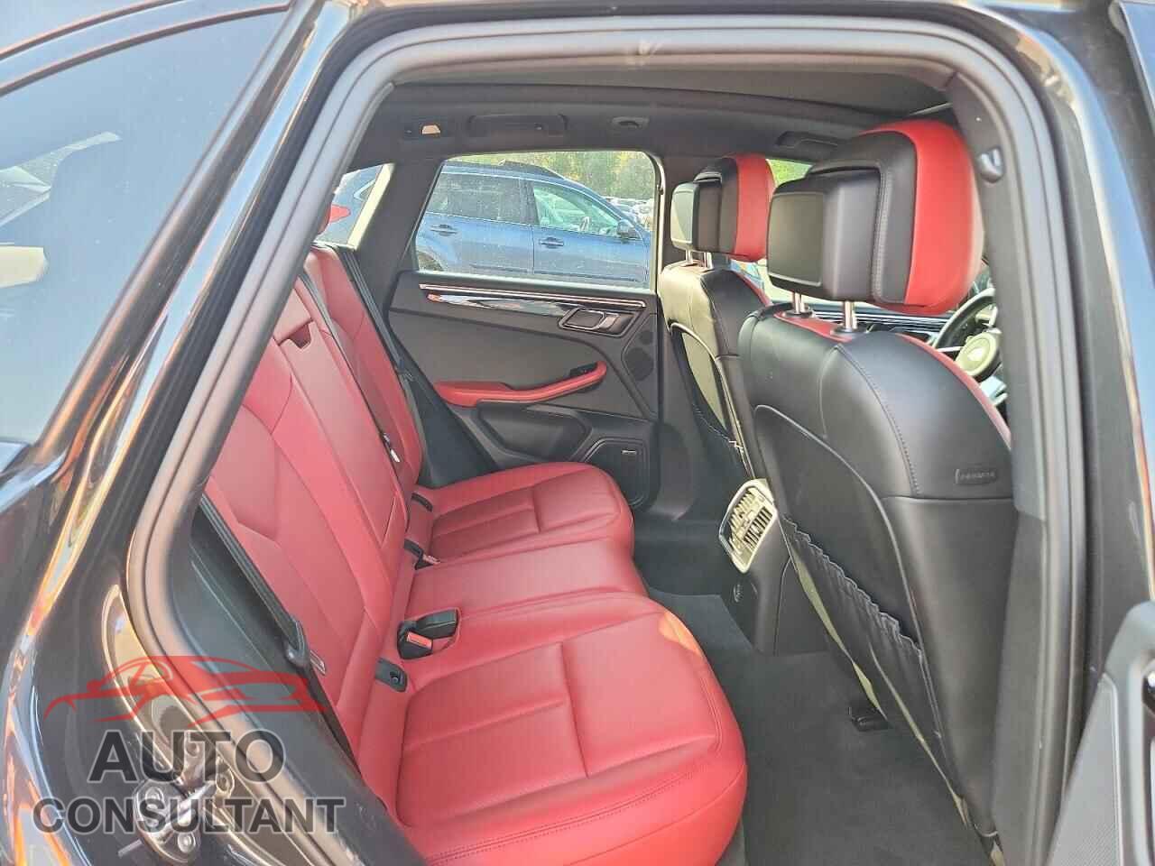 PORSCHE MACAN 2018 - WP1AA2A51JLB20671
