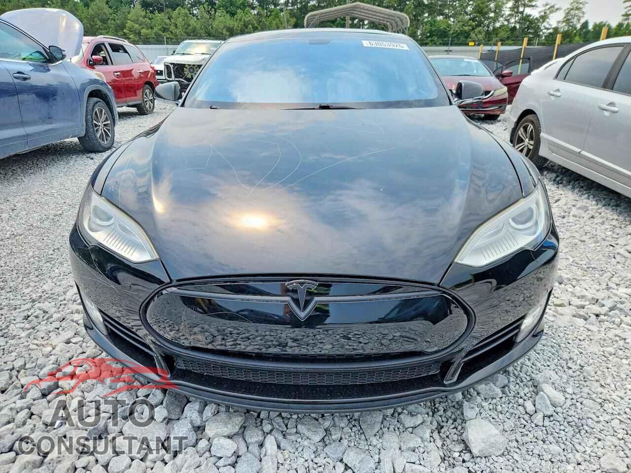 TESLA MODEL S 2013 - 5YJSA1CP6DFP07910