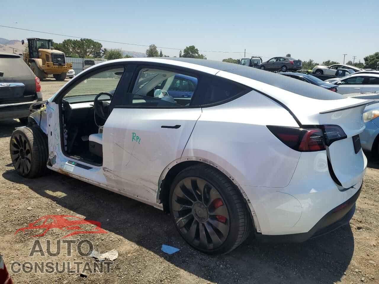 TESLA MODEL Y 2023 - 7SAYGDEF1PF919698