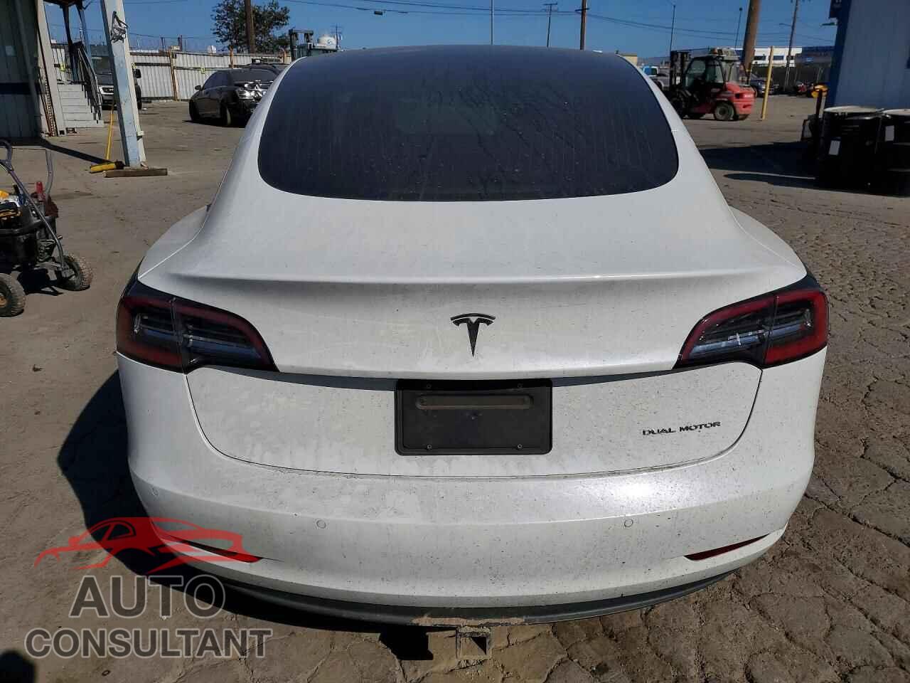 TESLA MODEL 3 2018 - 5YJ3E1EBXJF088721