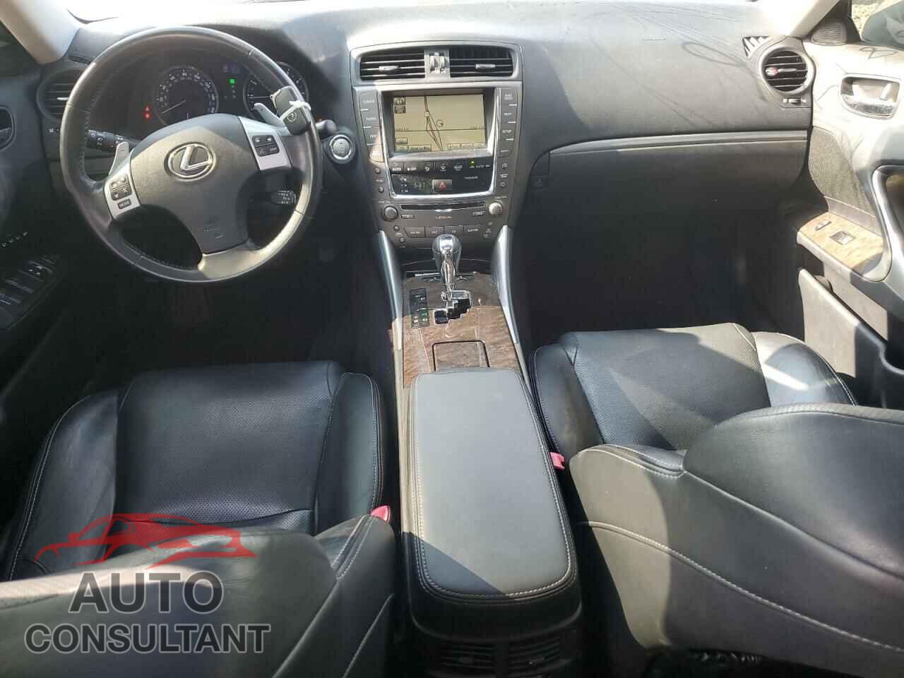 LEXUS IS 2011 - JTHCE5C28B5000339