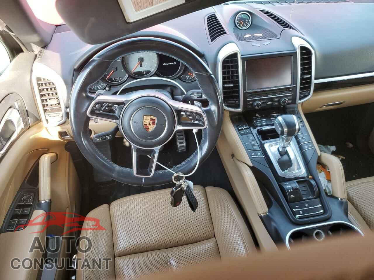 PORSCHE CAYENNE 2016 - WP1AB2A2XGLA93756