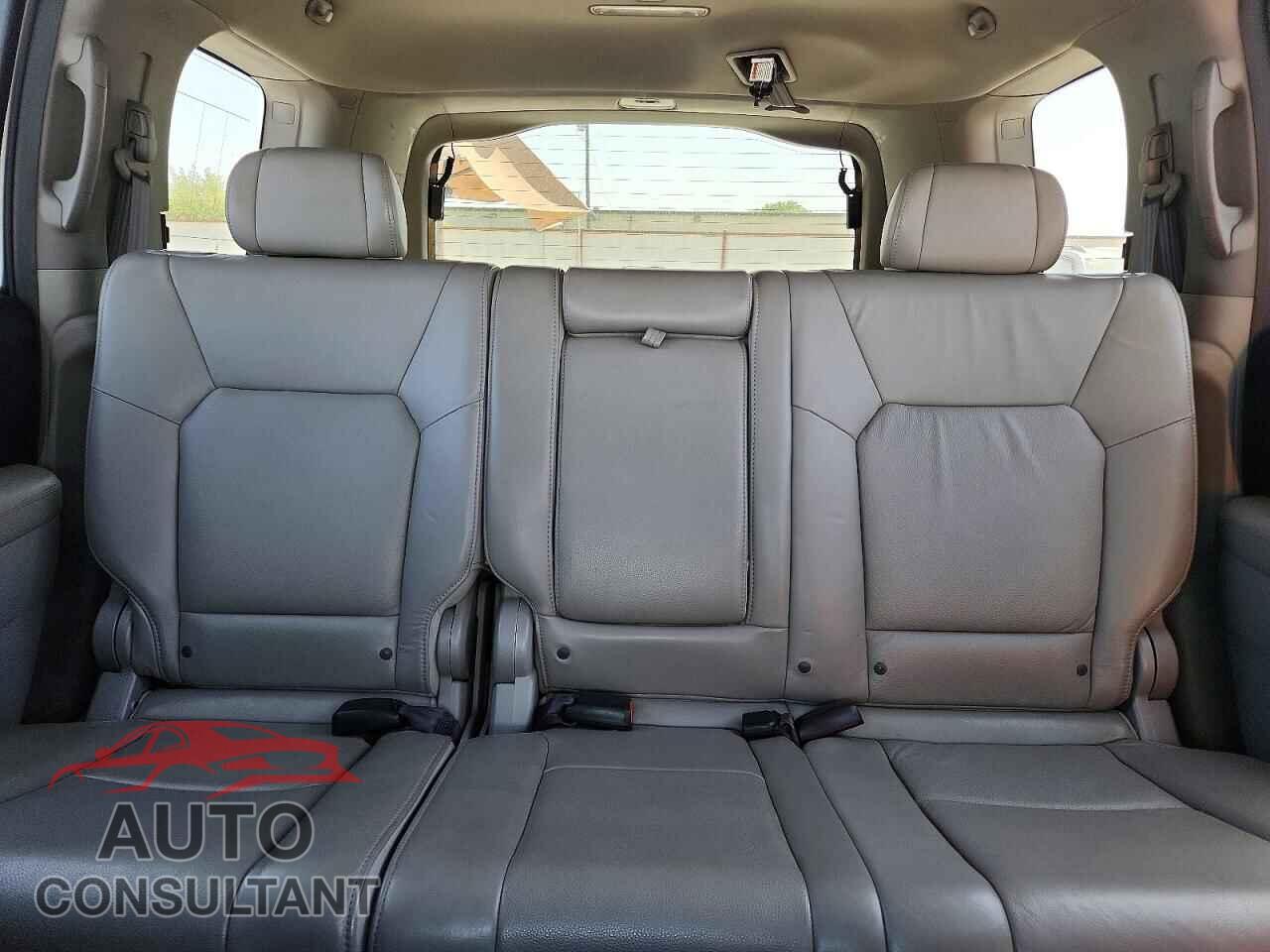 HONDA PILOT 2011 - 5FNYF3H53BB006950
