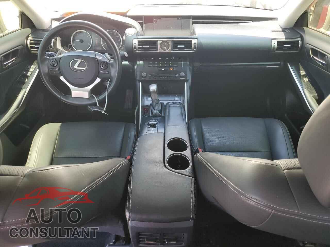 LEXUS IS 2014 - JTHBF1D28E5040683