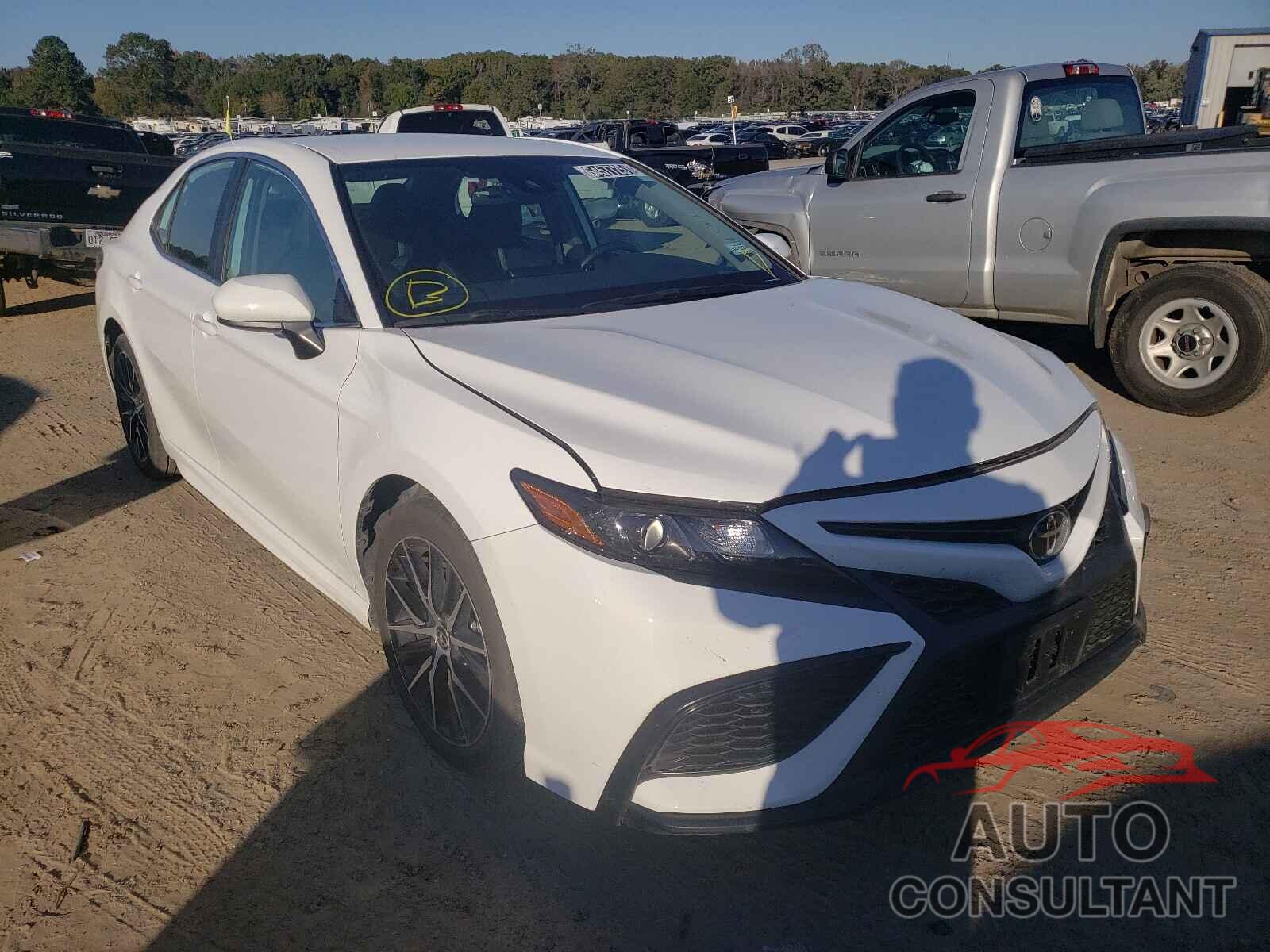 TOYOTA CAMRY 2021 - 4T1G11AK9MU584913