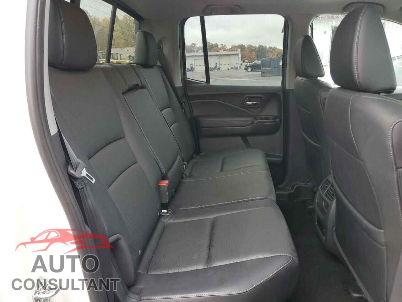 HONDA RIDGELINE 2018 - 5FPYK3F77JB005855