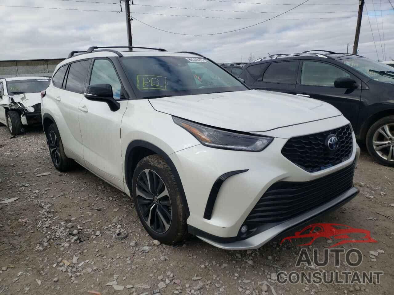 TOYOTA HIGHLANDER 2021 - 5TDLZRBH7MS105373