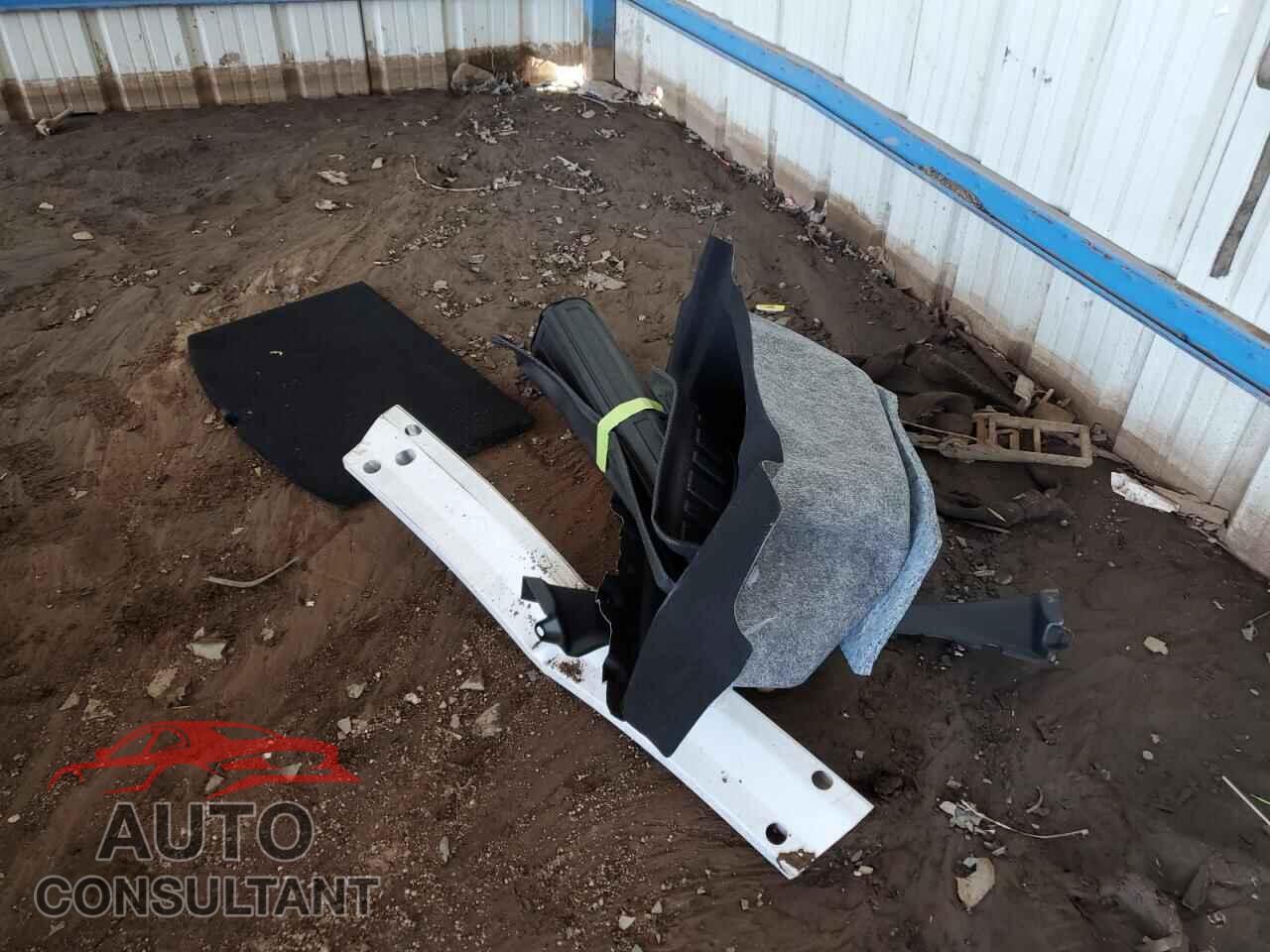 TESLA MODEL 3 2023 - 5YJ3E1EA2PF450136