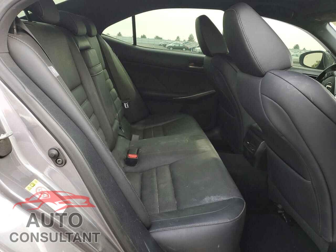 LEXUS IS 2017 - JTHBA1D29H5058029