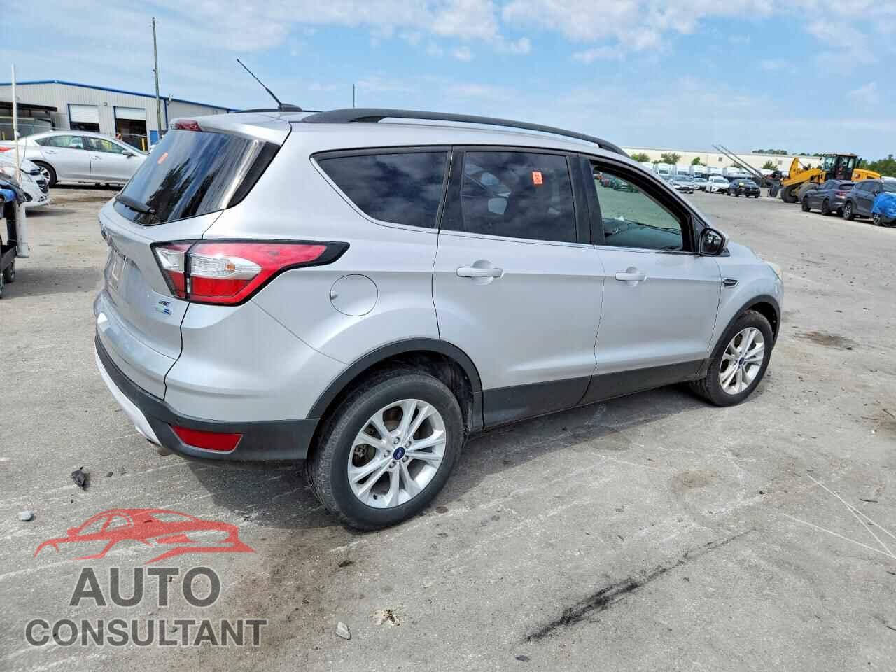 FORD ESCAPE 2017 - 1FMCU9GD2HUC55280