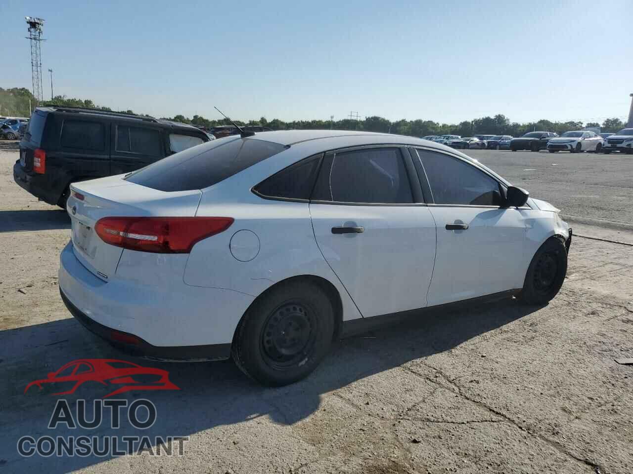 FORD FOCUS 2016 - 1FADP3E24GL262420