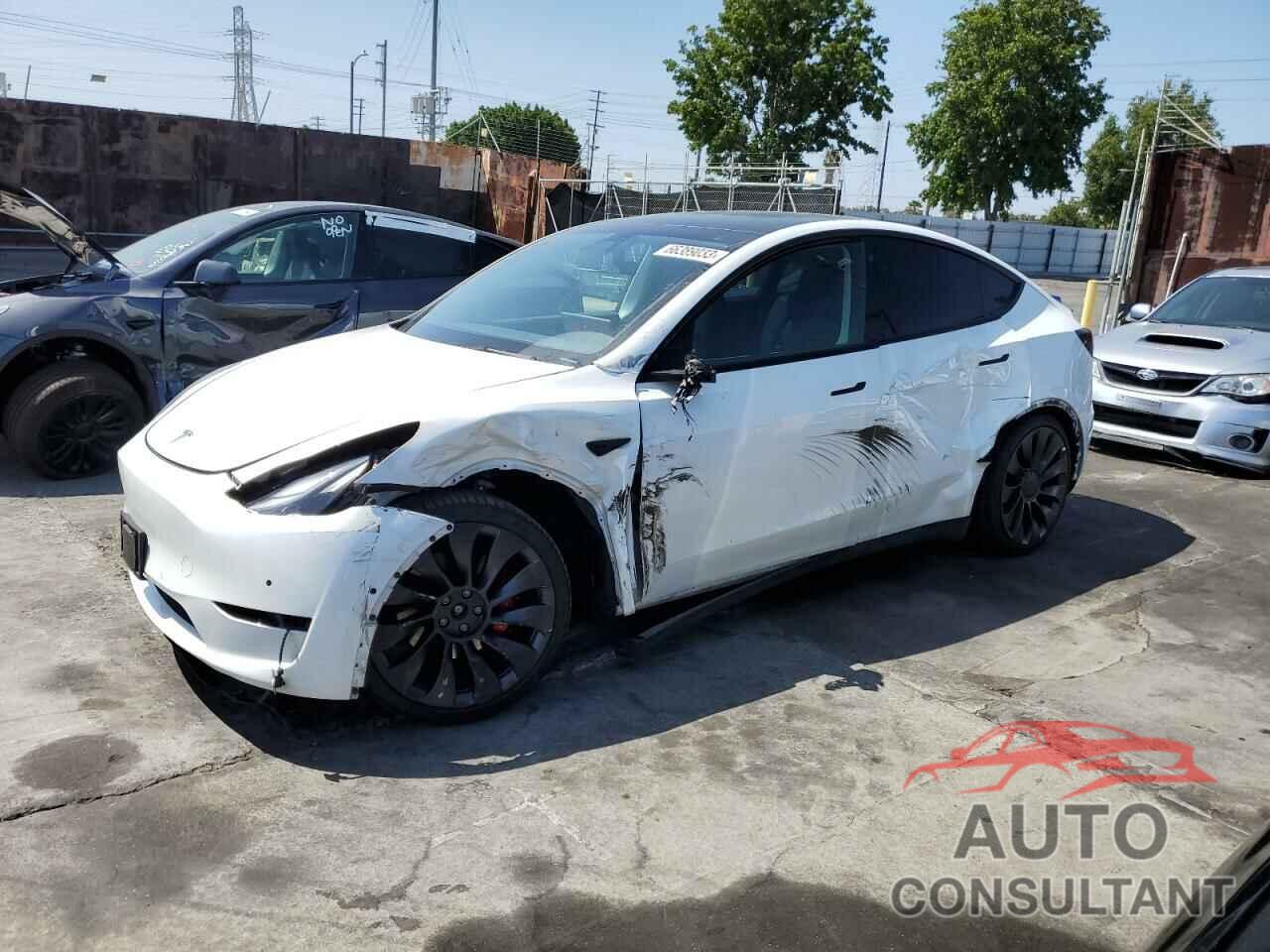TESLA MODEL Y 2021 - 5YJYGDEF6MF269274
