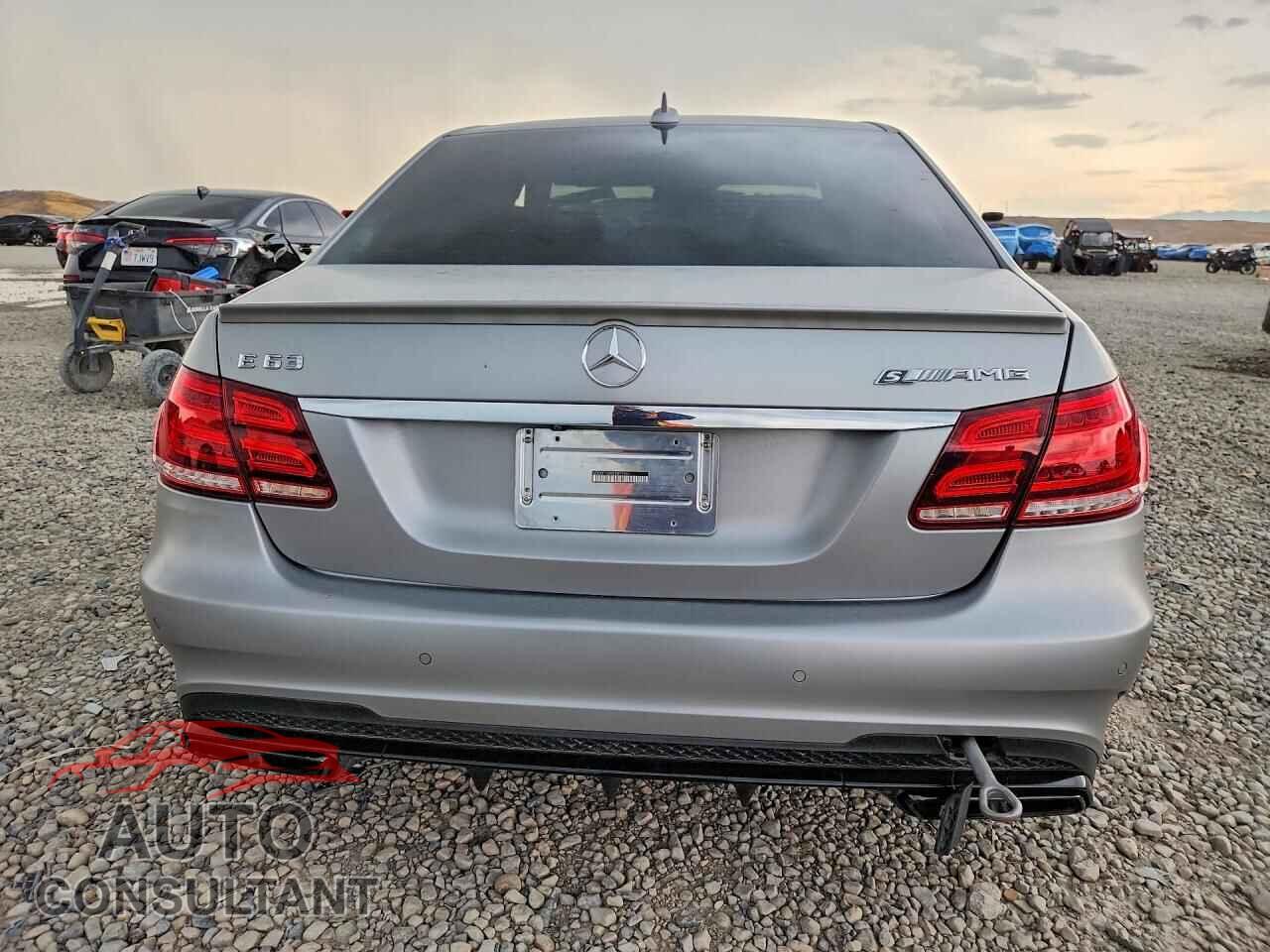 MERCEDES-BENZ E-CLASS 2014 - WDDHF7GB0EB072061