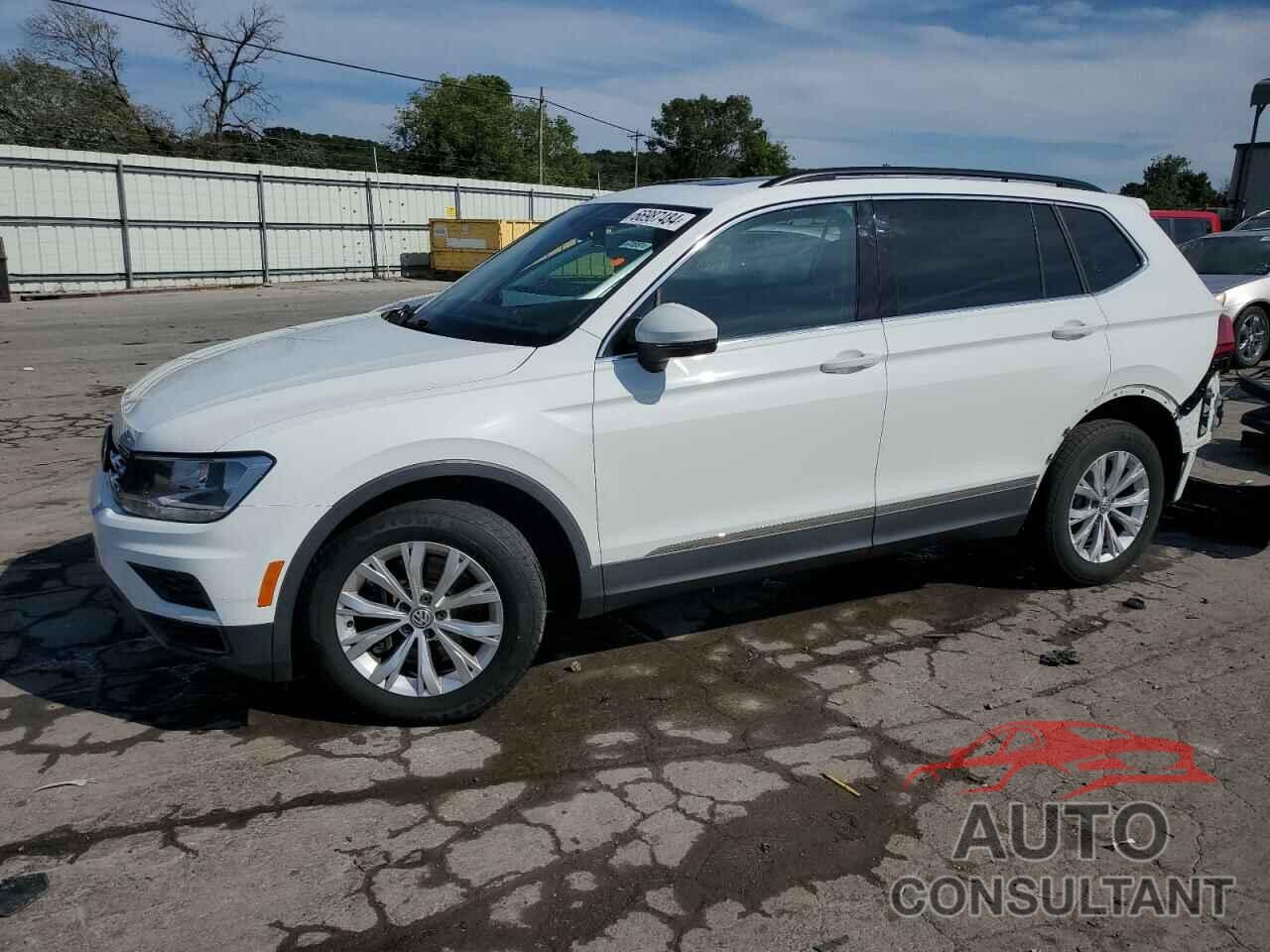 VOLKSWAGEN TIGUAN 2018 - 3VV3B7AX0JM056404