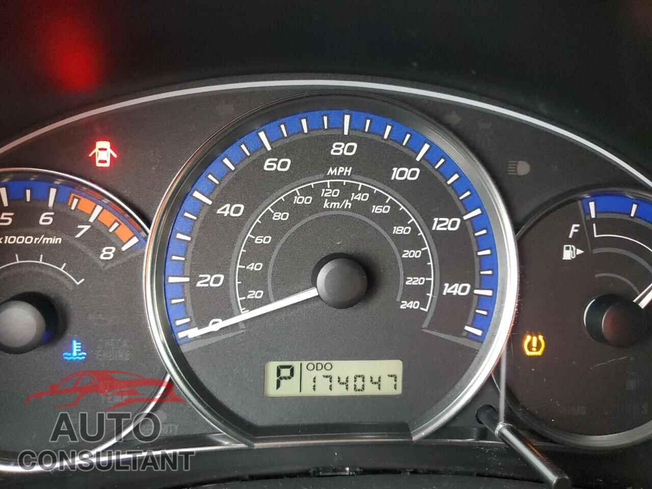 SUBARU FORESTER 2011 - JF2SHBDC8BH734098