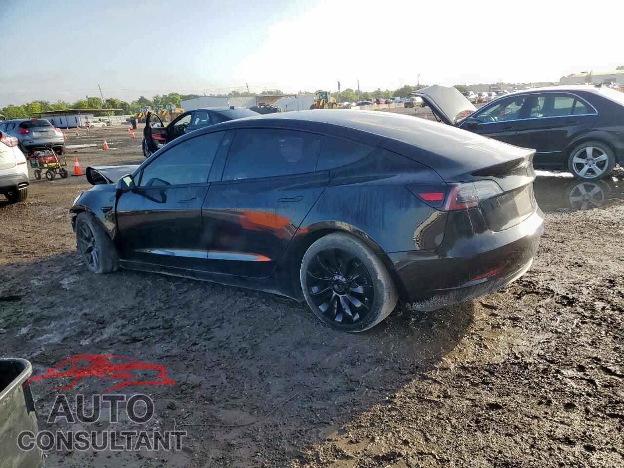 TESLA MODEL 3 2022 - 5YJ3E1EB8NF187897