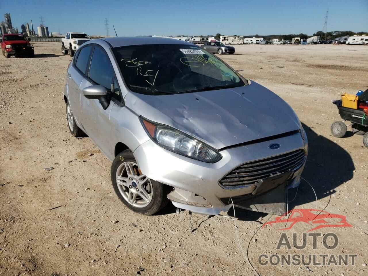 FORD FIESTA 2018 - 3FADP4EJ9JM112547