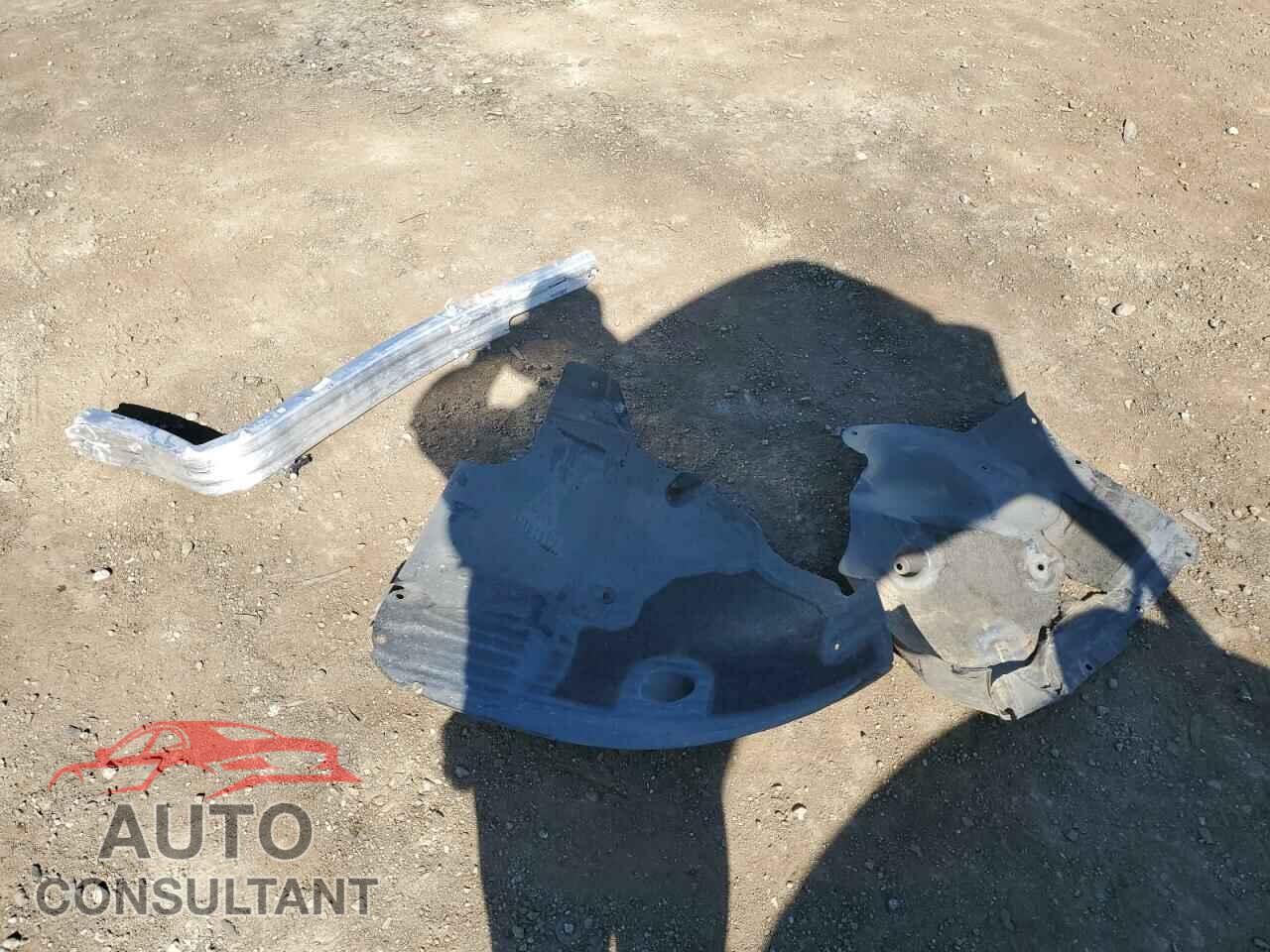 TESLA MODEL 3 2018 - 5YJ3E1EA8JF038200