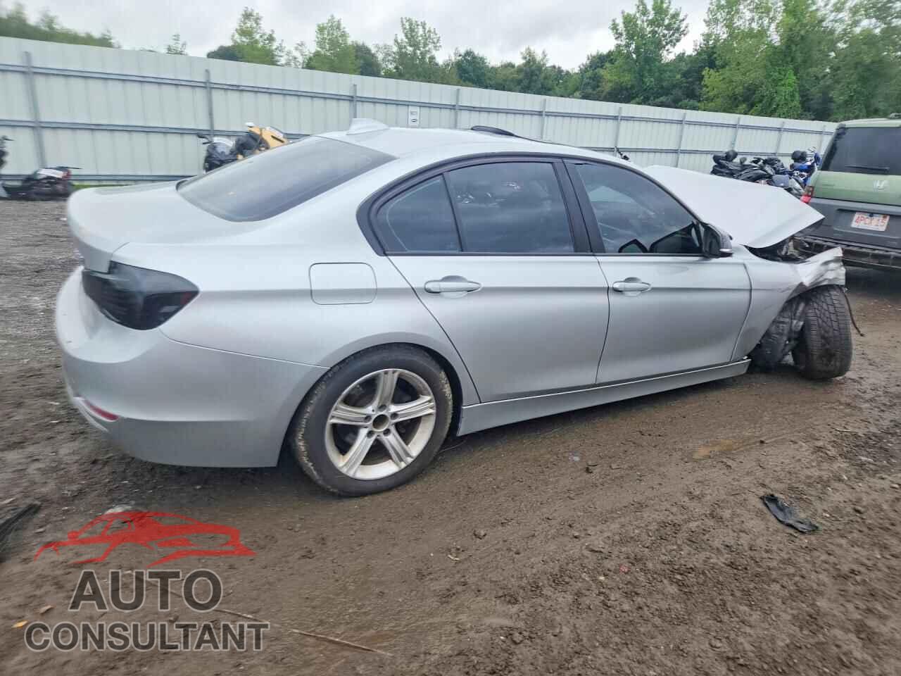 BMW 3 SERIES 2013 - WBA3B3C50DF530324
