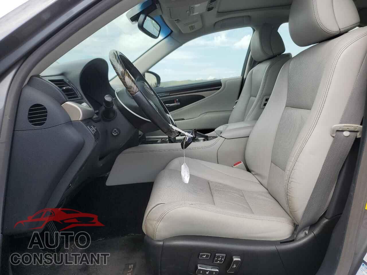 LEXUS LS460 2015 - JTHCL5EF2F5023868