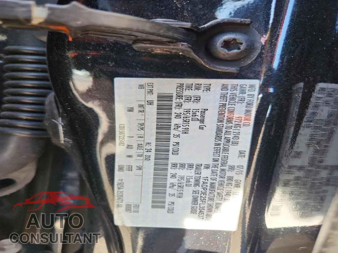 FORD FOCUS 2015 - 1FADP3E25FL354537