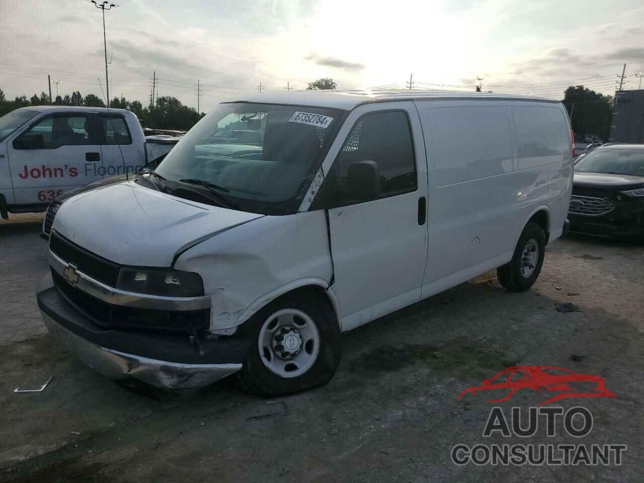 CHEVROLET EXPRESS 2018 - 1GCWGAFG8J1907591