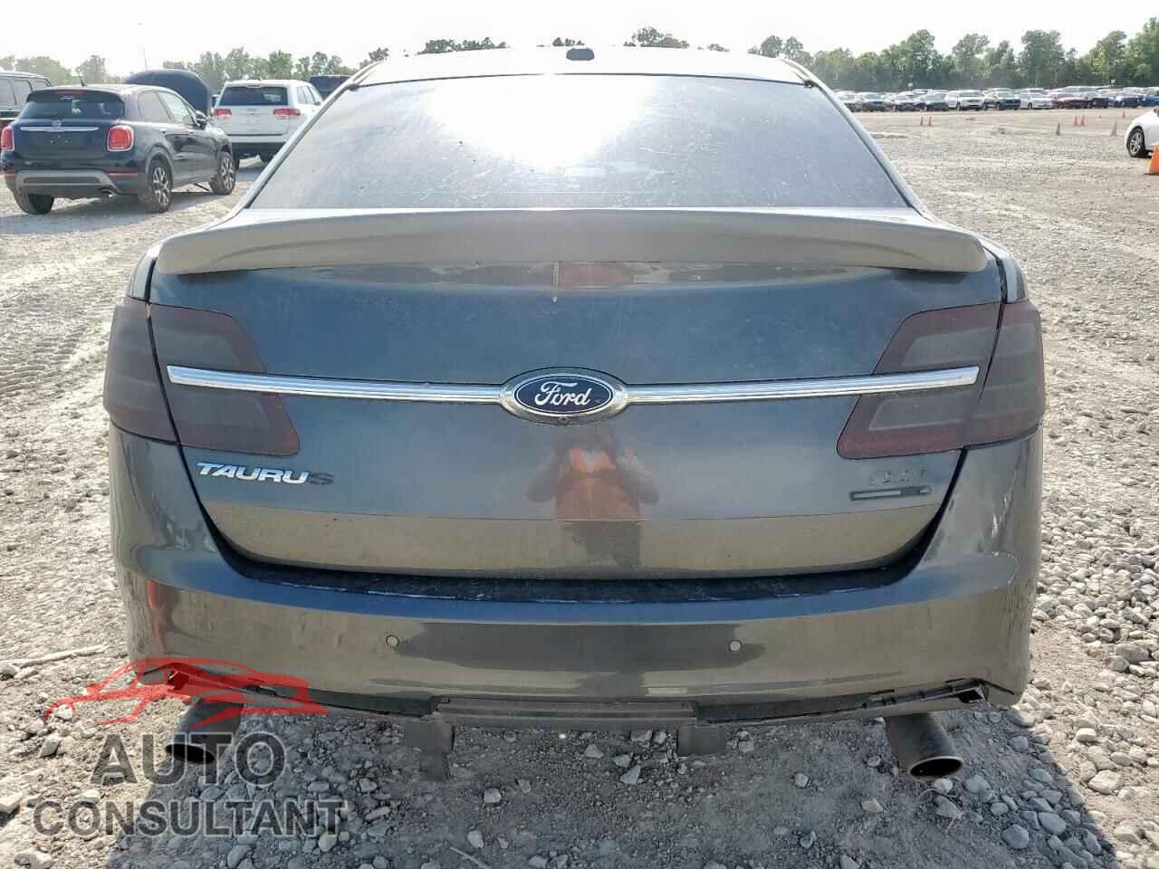 FORD TAURUS 2017 - 1FAHP2E88HG105256