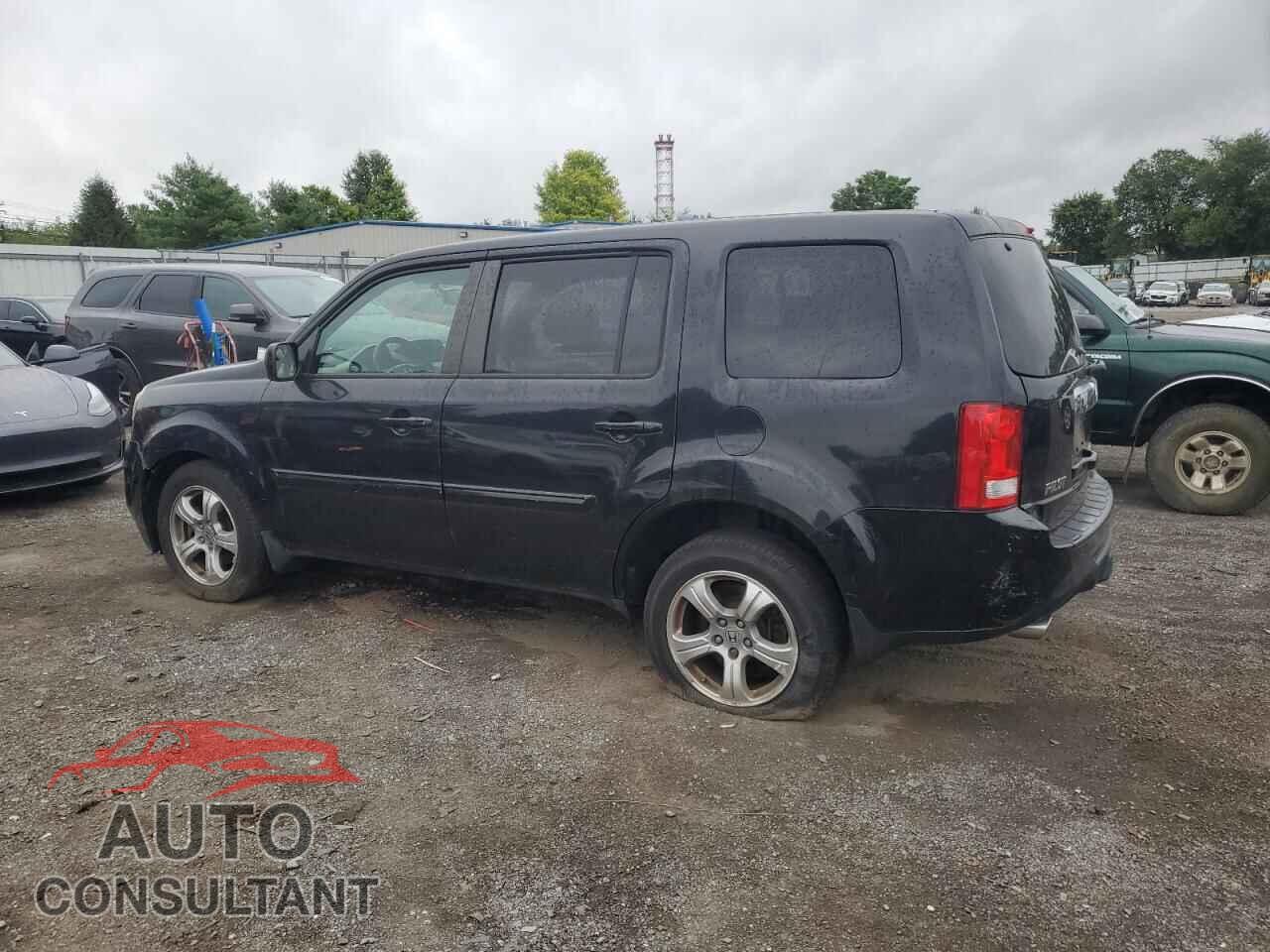HONDA PILOT 2013 - 5FNYF4H53DB044686