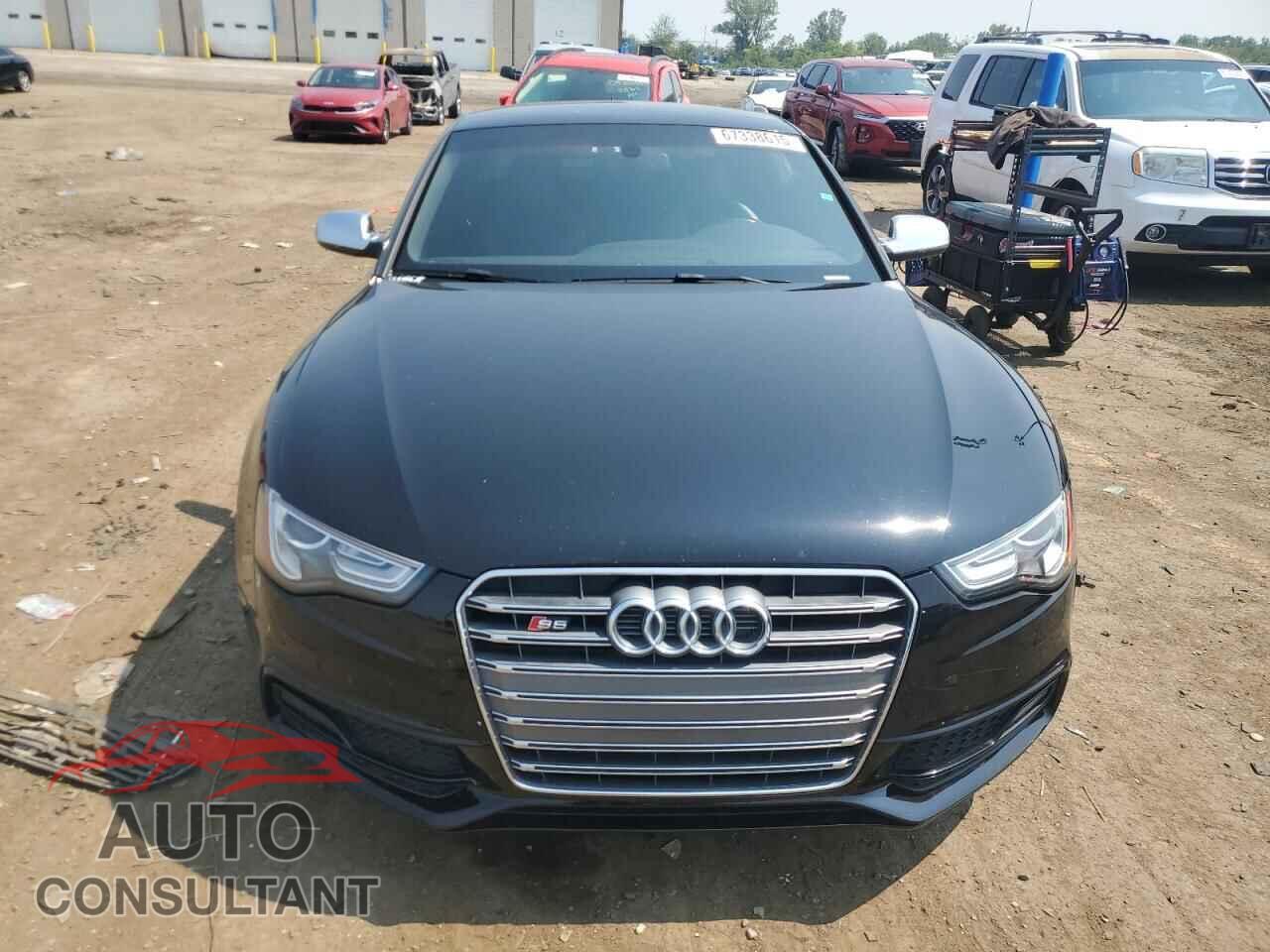 AUDI S5/RS5 2015 - WAUCGAFR4FA022801