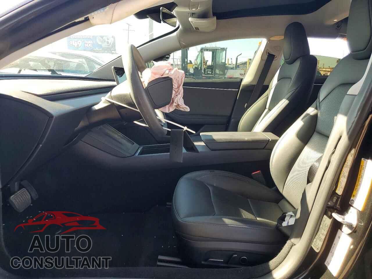 TESLA MODEL 3 2025 - 5YJ3E1EA7SF058603