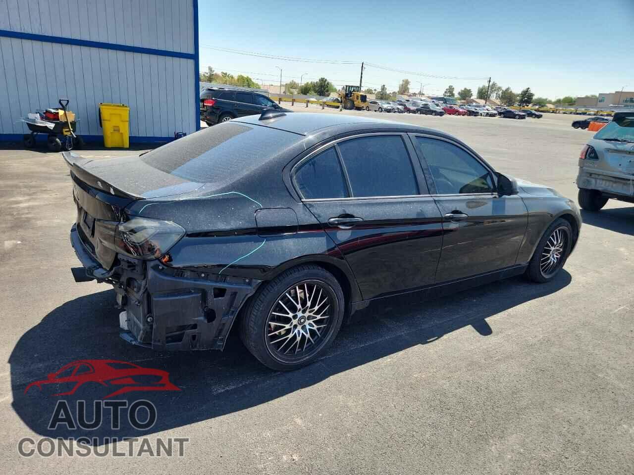 BMW 3 SERIES 2013 - WBA3C1C59DF437335