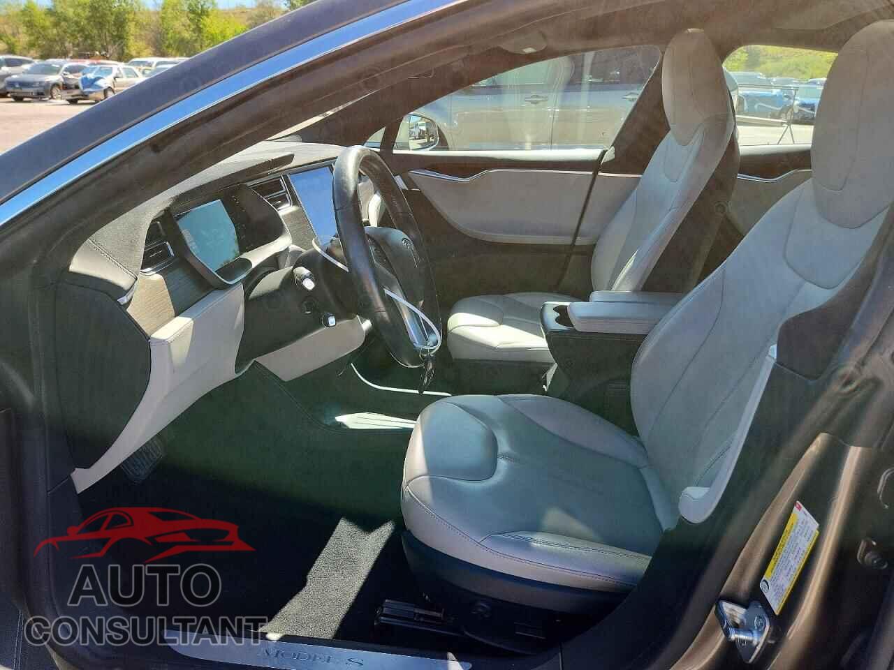 TESLA MODEL S 2015 - 5YJSA1E24FF110503