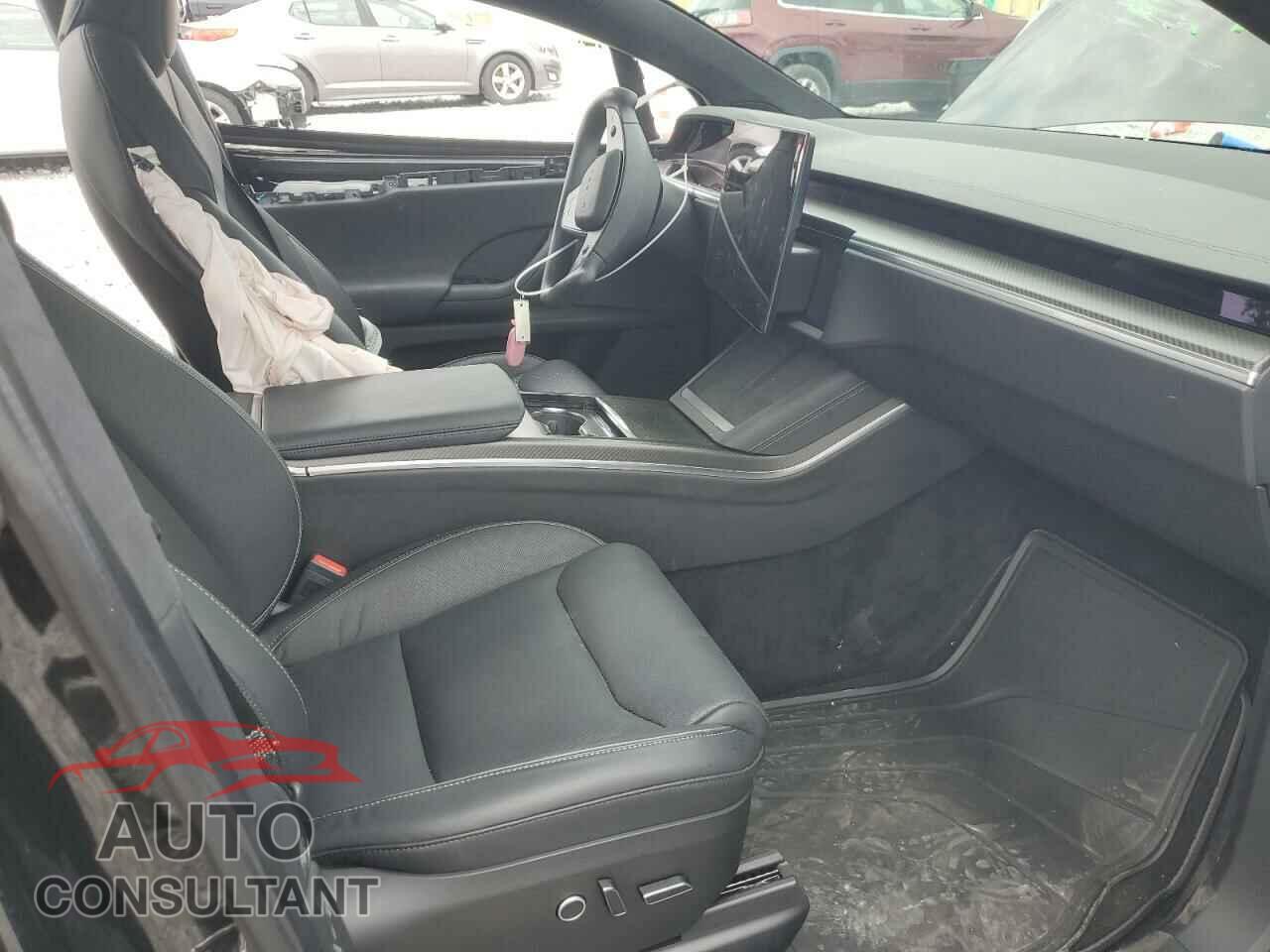TESLA MODEL X 2023 - 7SAXCBE65PF373323