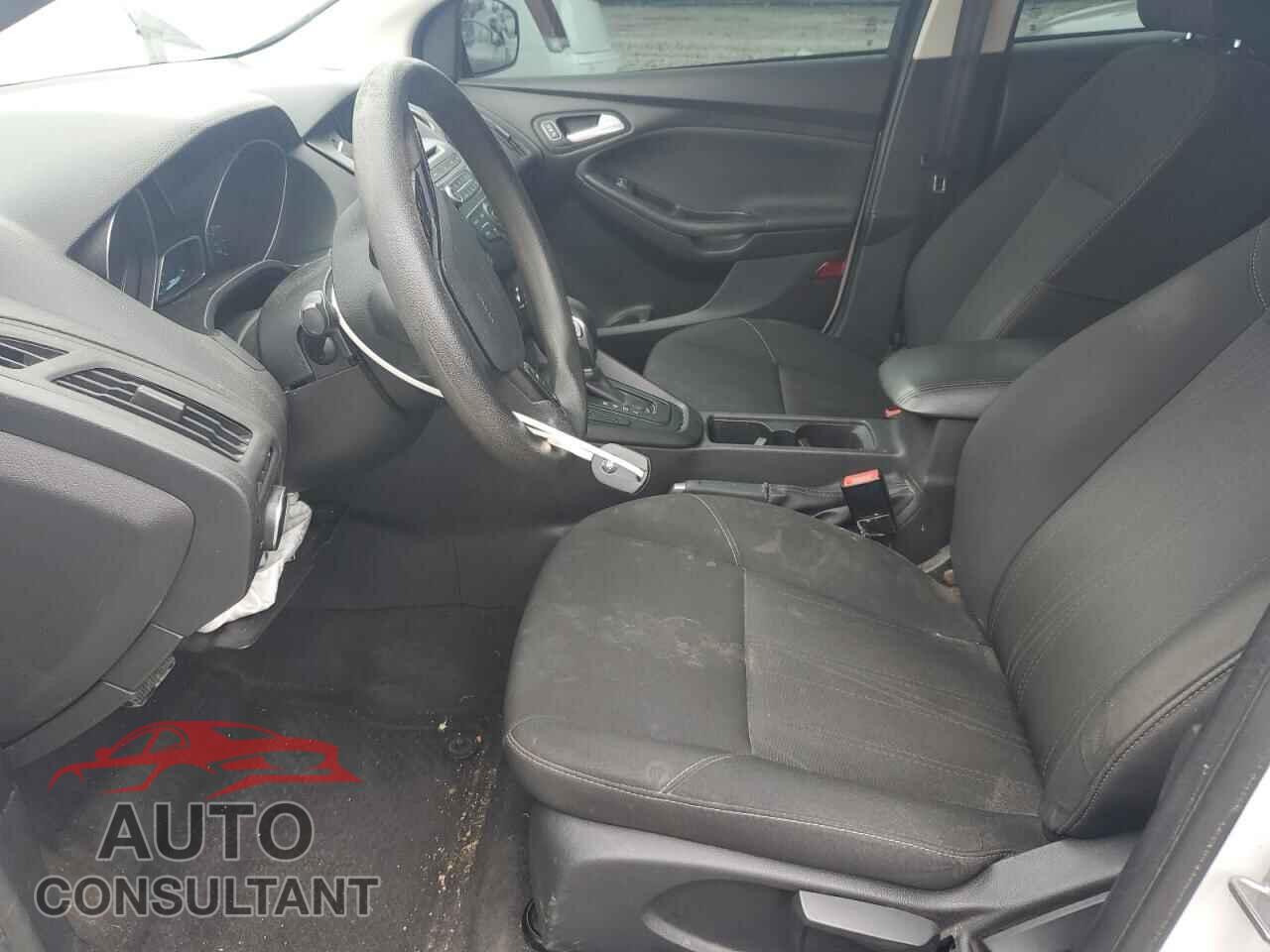 FORD FOCUS 2017 - 1FADP3F25HL228535