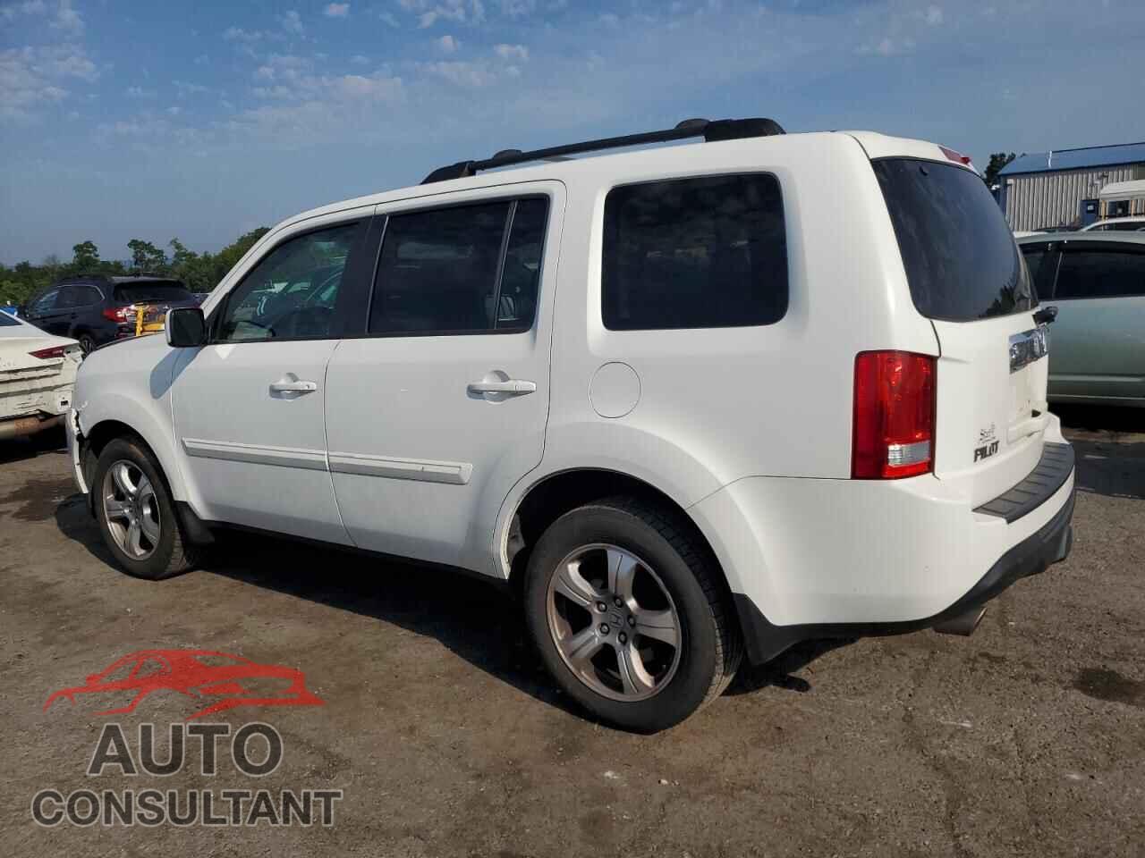 HONDA PILOT 2015 - 5FNYF4H41FB064722