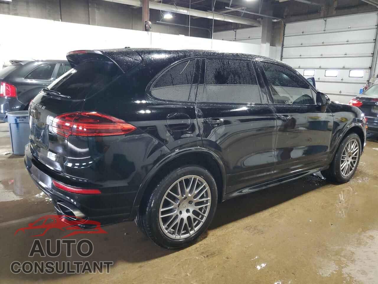 PORSCHE CAYENNE 2016 - WP1AA2A29GKA11444