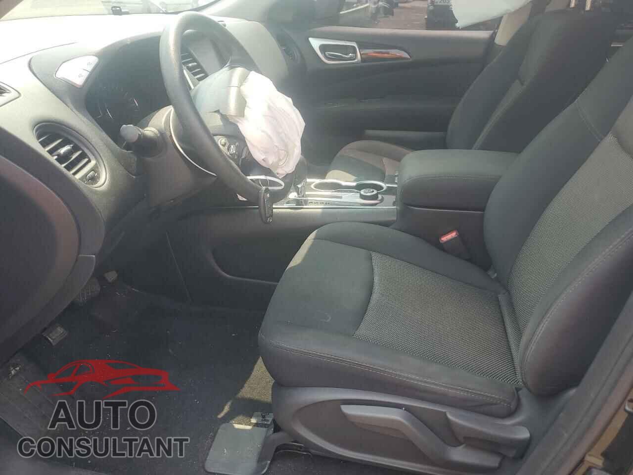 NISSAN PATHFINDER 2017 - 5N1DR2MM7HC680663