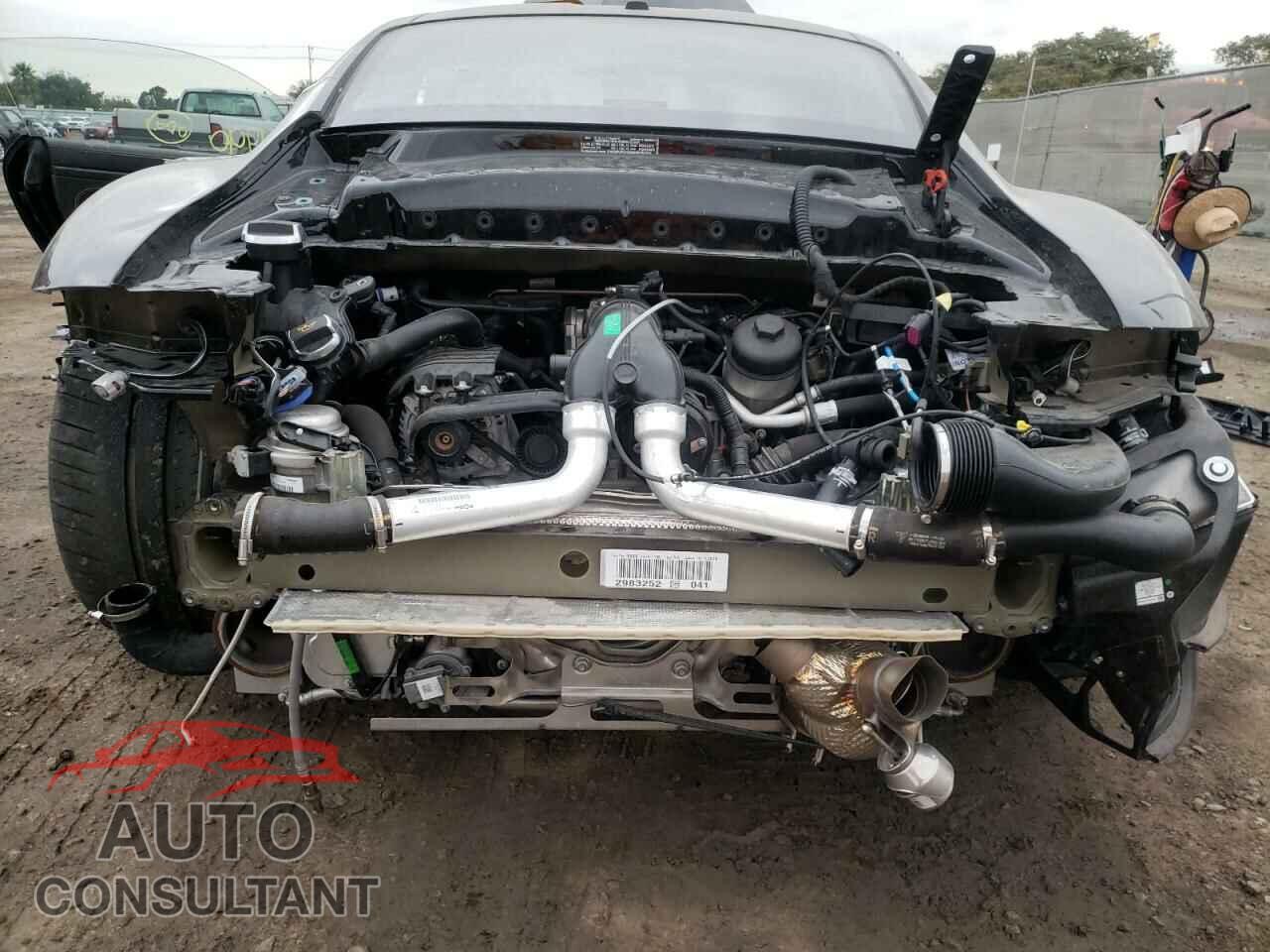 PORSCHE 911 2018 - WP0AE2A94JS186064