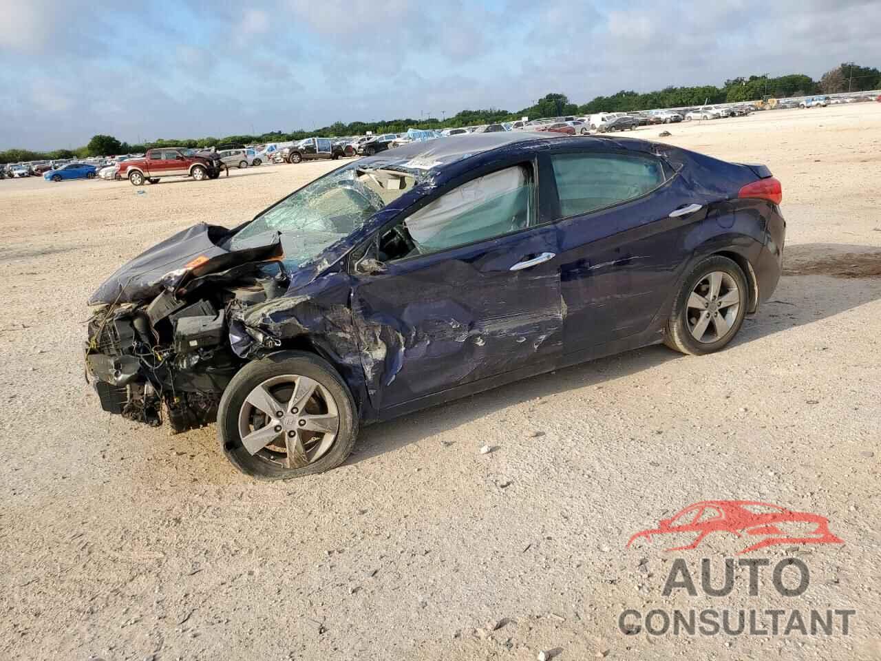 HYUNDAI ELANTRA 2013 - 5NPDH4AE7DH271934