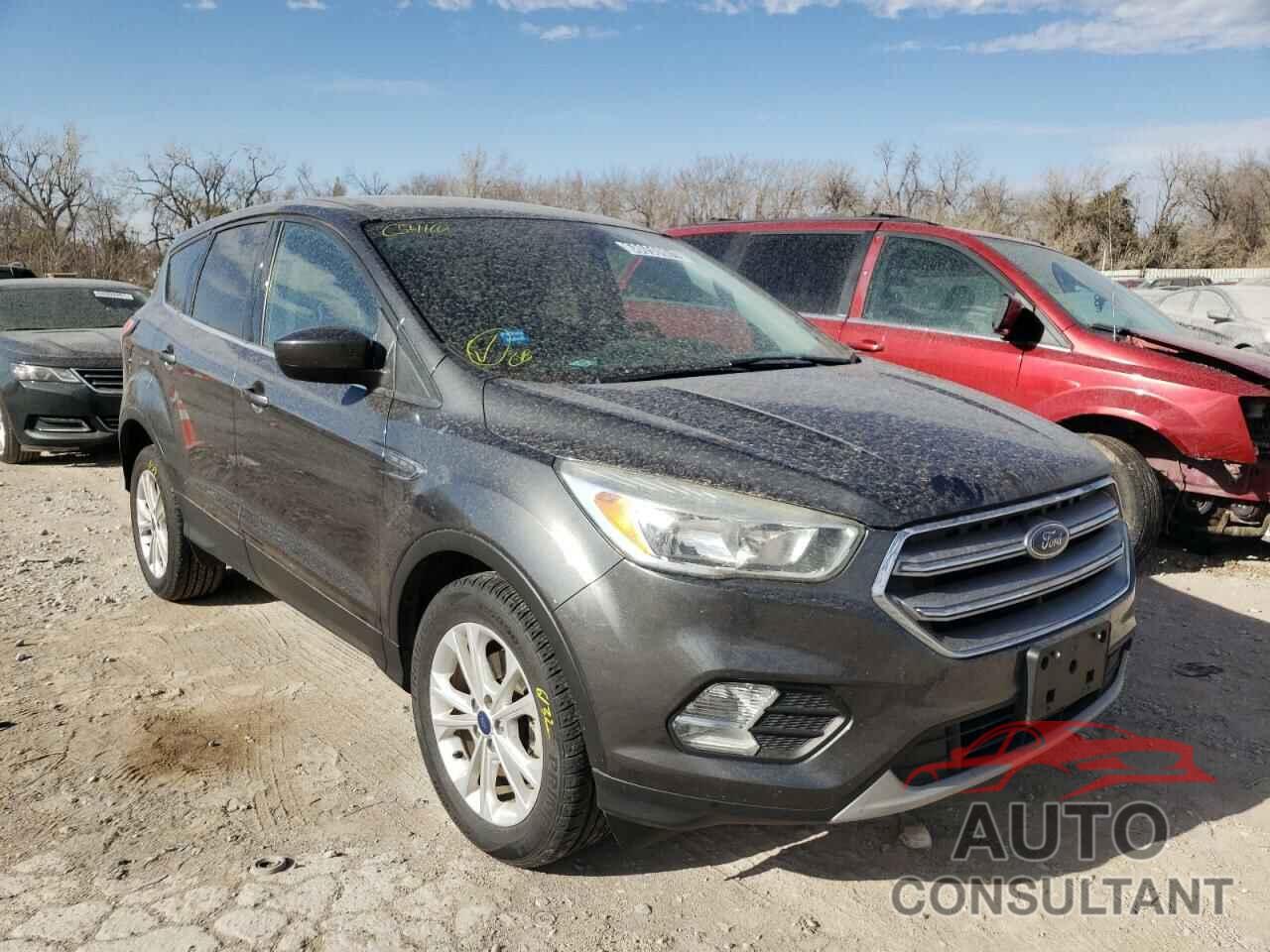 FORD ESCAPE 2017 - 1FMCU0GD0HUC54110