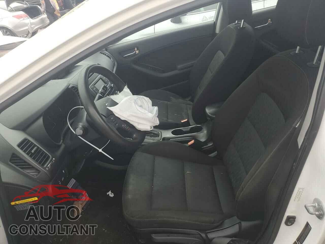 KIA FORTE 2016 - KNAFK4A67G5457445