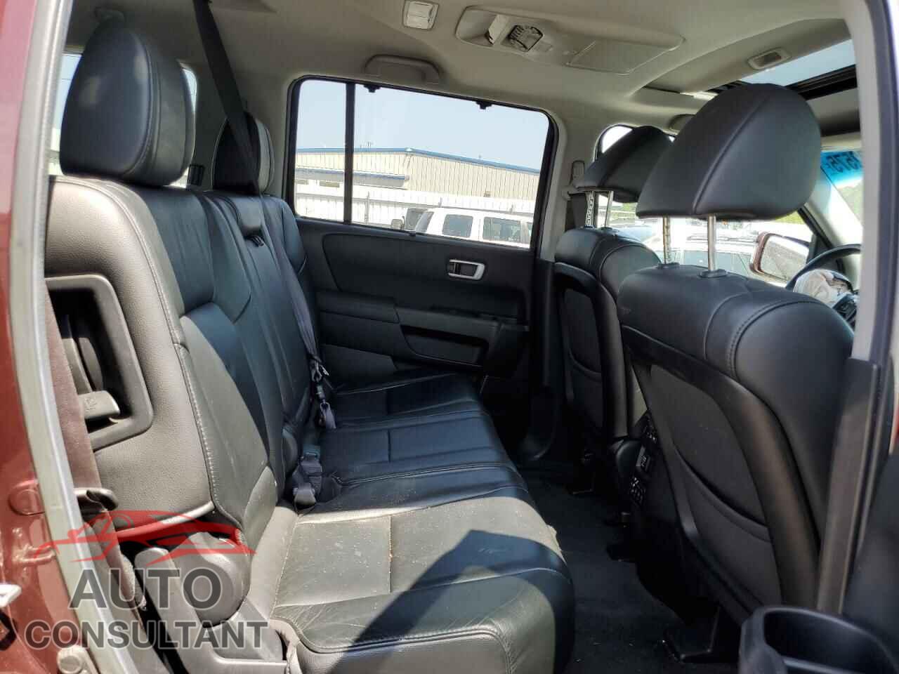 HONDA PILOT 2012 - 5FNYF4H96CB070121