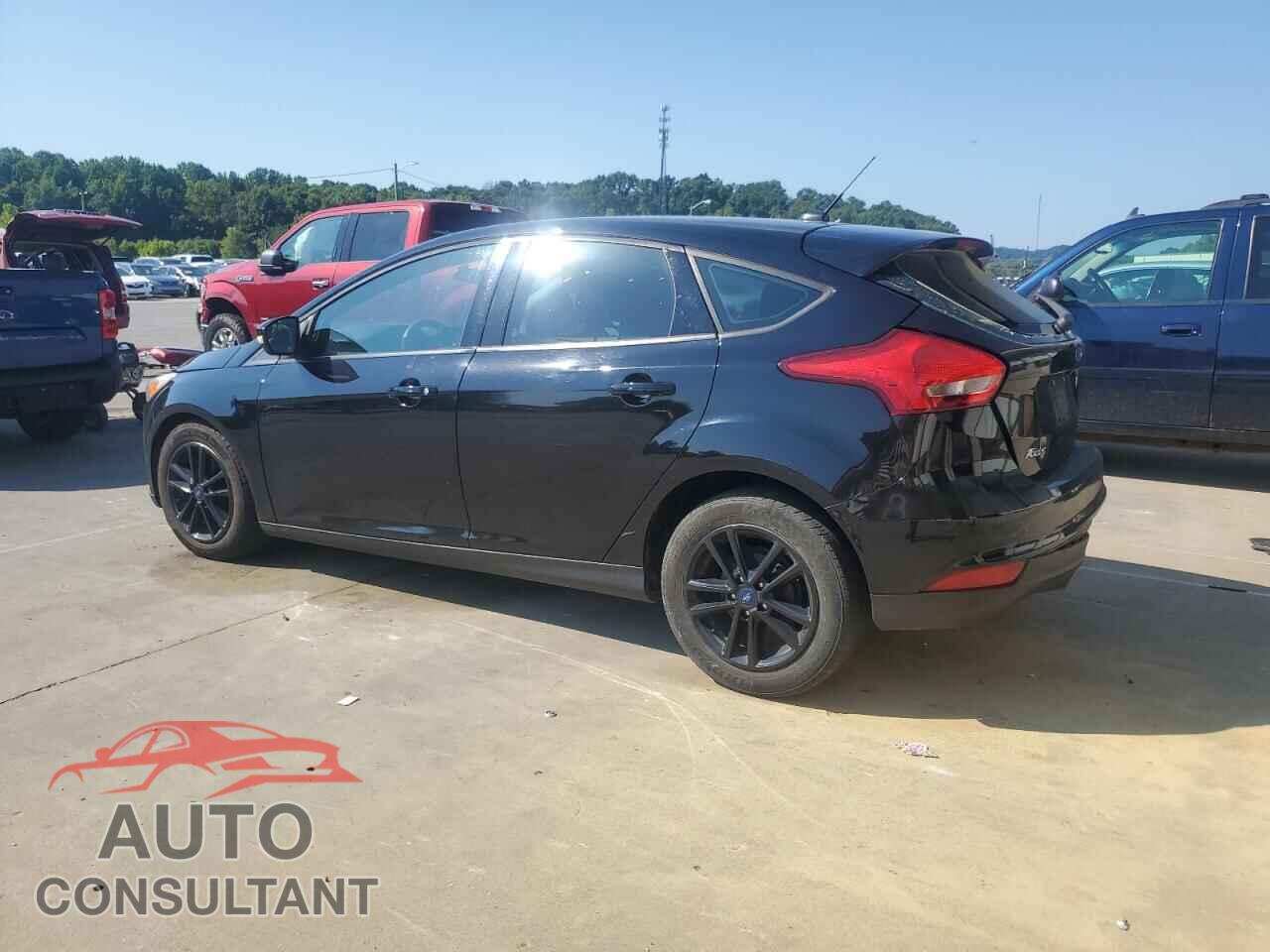 FORD FOCUS 2017 - 1FADP3K26HL295067